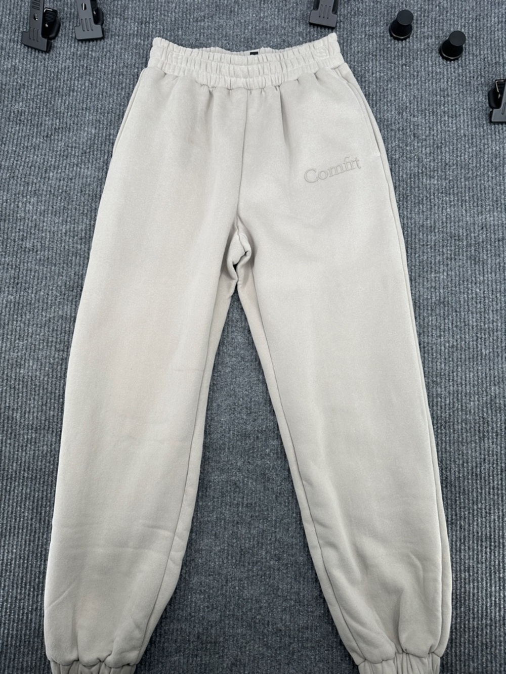 Comfrt minimalist cement sweatpants size medium